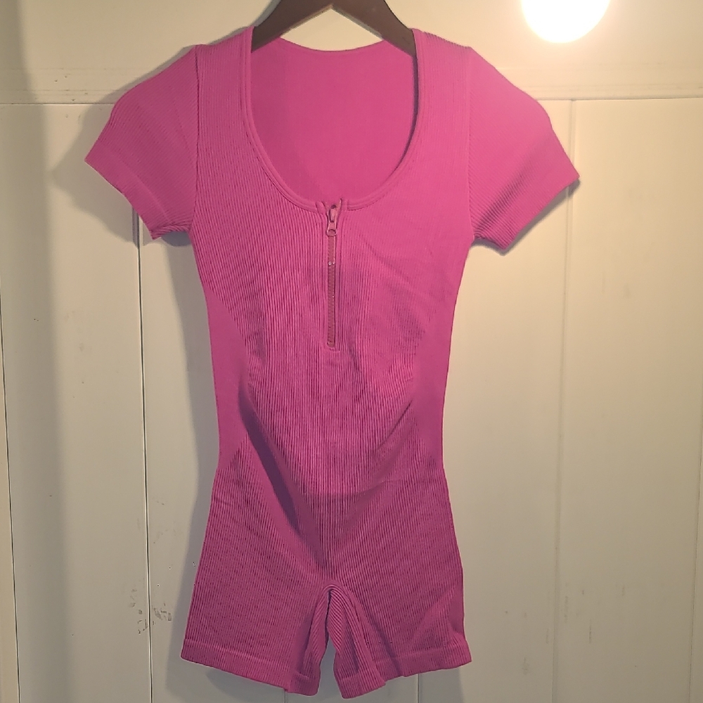 Pink Women's Ribbed Zip-Up Top